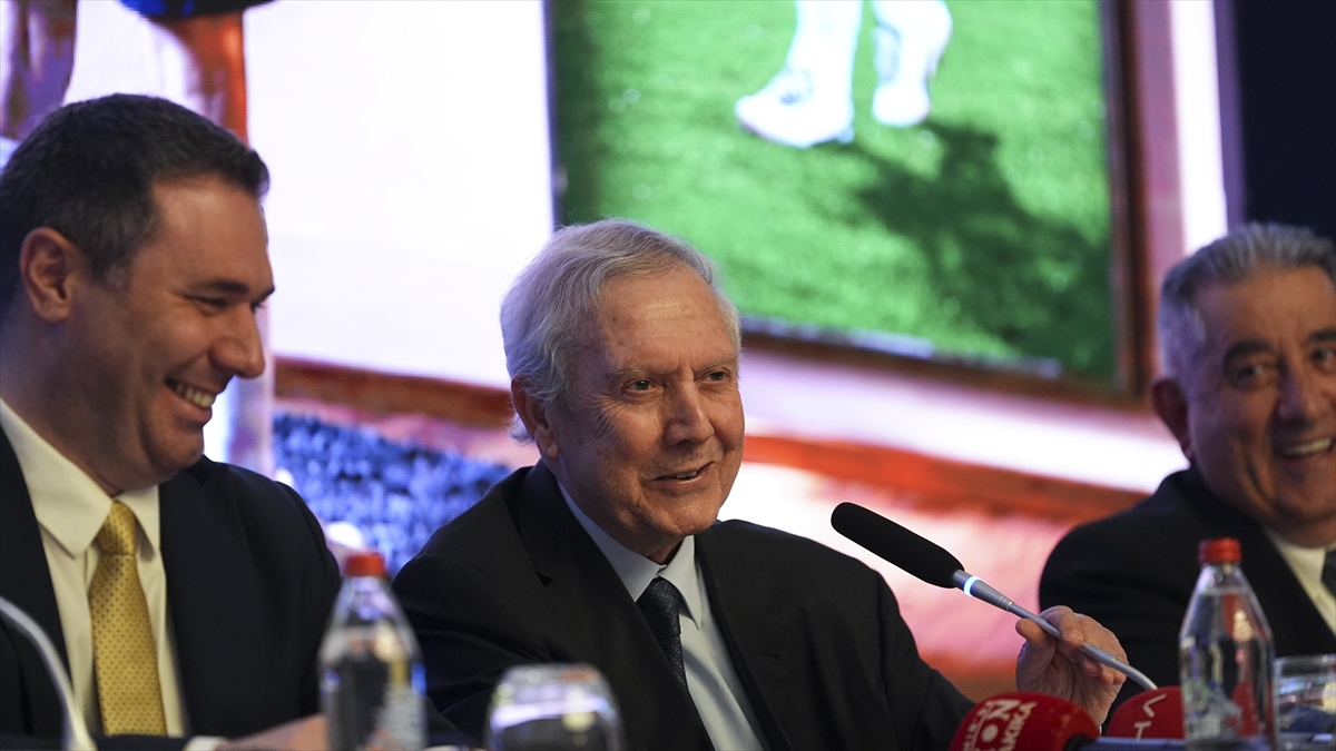 Fenerbahçe Kulübü Yönetim Kurulu’nda görev dağılımı yapıldı