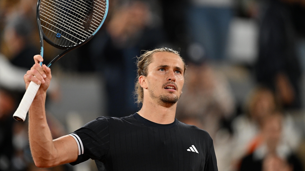 Fransa Açık’ta Zverev, Kostyuk ve Andreeva yarı finale çıktı