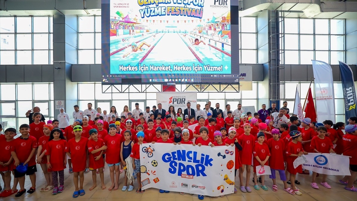 Gençler, 81 ilde Gençlik ve Spor Festivalleri ile buluşuyor Gençler, 81 ilde Gençlik ve Spor Festivalleri ile buluşuyor