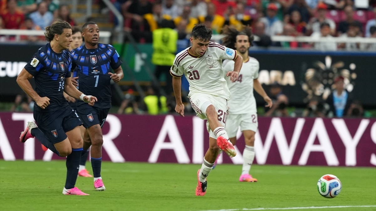 İspanya, Uruguay’ı 1-0 mağlup ederek gruptan çıktı