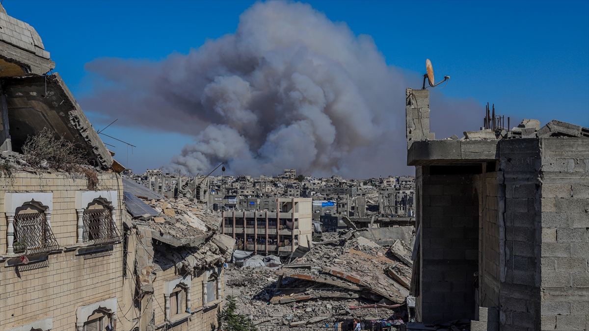 İsrail’in Gazze’ye yönelik İHA saldırısında 1 kişi hayatını kaybetti, 2 kişi yaralandı İsrail’in Gazze’ye yönelik İHA saldırısında 1 kişi hayatını kaybetti, 2 kişi yaralandı