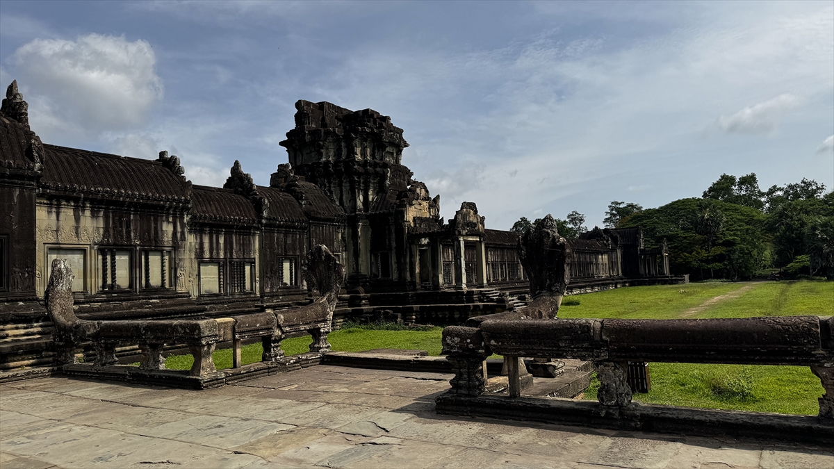 Kamboçya’nın turizmdeki gözdesi: Angkor Wat Tapınaklar Kompleksi
