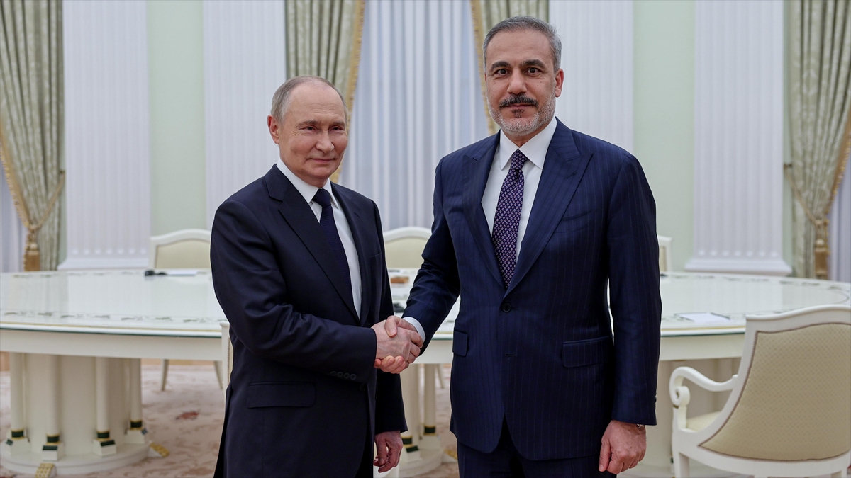 Kremlin: Putin, Dışişleri Bakanı Hakan Fidan ile yarın Tataristan’da görüşecek Kremlin: Putin, Dışişleri Bakanı Hakan Fidan ile yarın Tataristan’da görüşecek