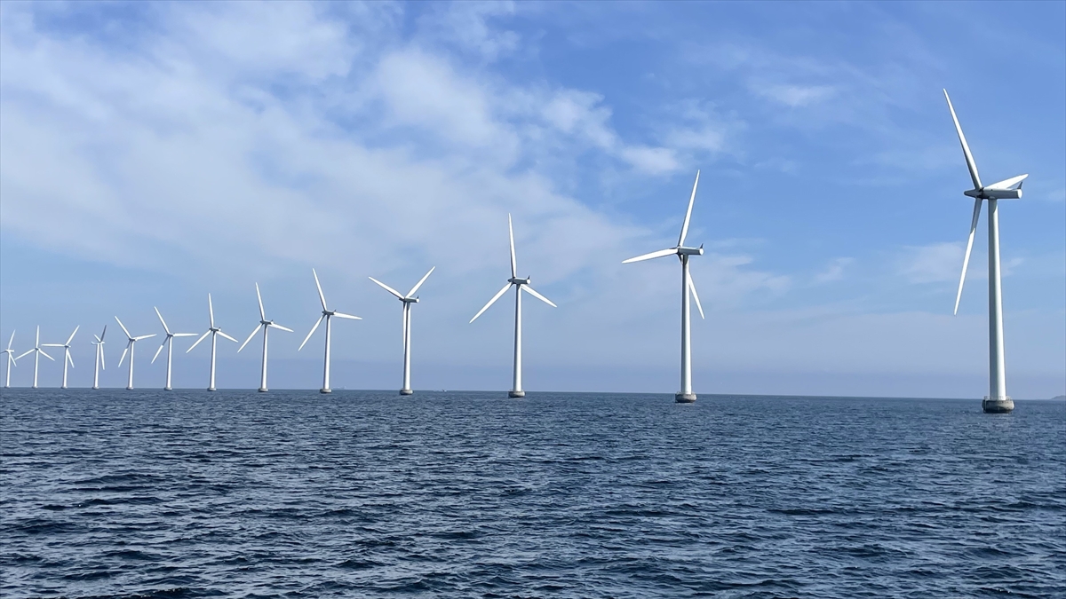 Küresel deniz üstü rüzgar enerjisi kurulu gücü artıyor Küresel deniz üstü rüzgar enerjisi kurulu gücü artıyor