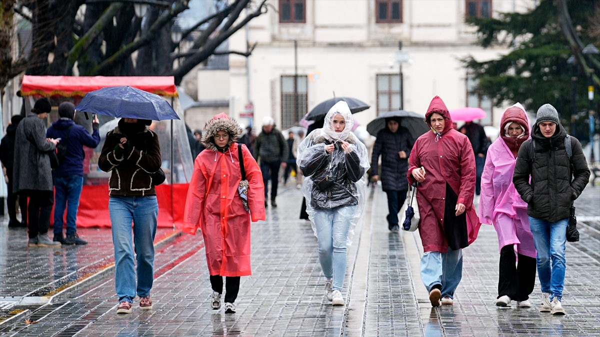 Meteoroloji’den 7 il için kuvvetli sağanak uyarısı Meteoroloji’den 7 il için kuvvetli sağanak uyarısı