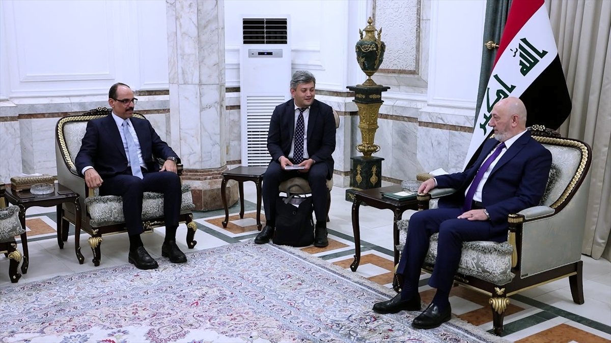 MİT Başkanı Kalın, Irak Cumhurbaşkanı ile iki ülke arasındaki güvenlik ve işbirliği konularını görüştü