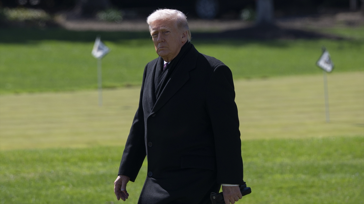 NBC: Trump, azalan füze stoklarına karşı savunma sanayisinden yetkililerle görüşecek NBC: Trump, azalan füze stoklarına karşı savunma sanayisinden yetkililerle görüşecek