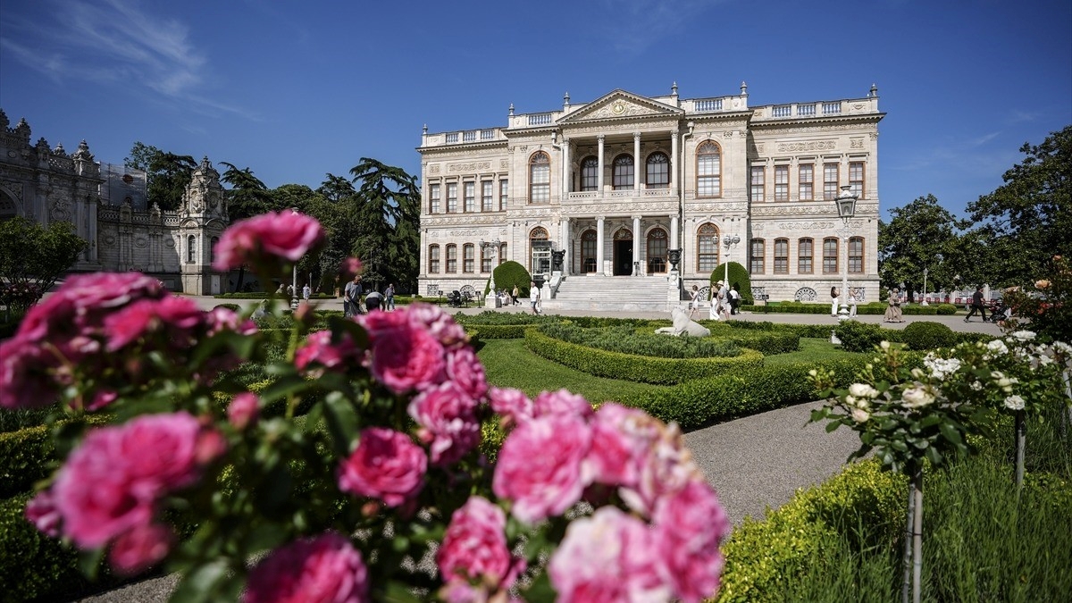 Osmanlı’nın görkemli mirası Dolmabahçe Sarayı 170 yaşında Osmanlı’nın görkemli mirası Dolmabahçe Sarayı 170 yaşında