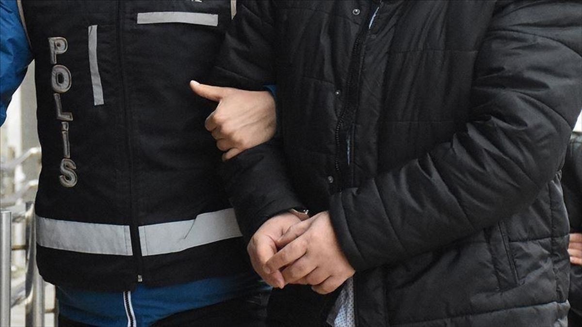 Sokak çetelerine yönelik 5 ildeki operasyonlarda 32 kişi hakkında adli işlem başlatıldı
