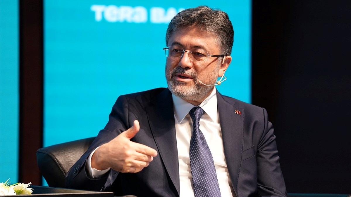 Tarım ve Orman Bakanı Yumaklı: Dönüm başına 310 lira olarak belirlenmiş birim destek fiyatını güncelleyeceğiz Tarım ve Orman Bakanı Yumaklı: Dönüm başına 310 lira olarak belirlenmiş birim destek fiyatını güncelleyeceğiz