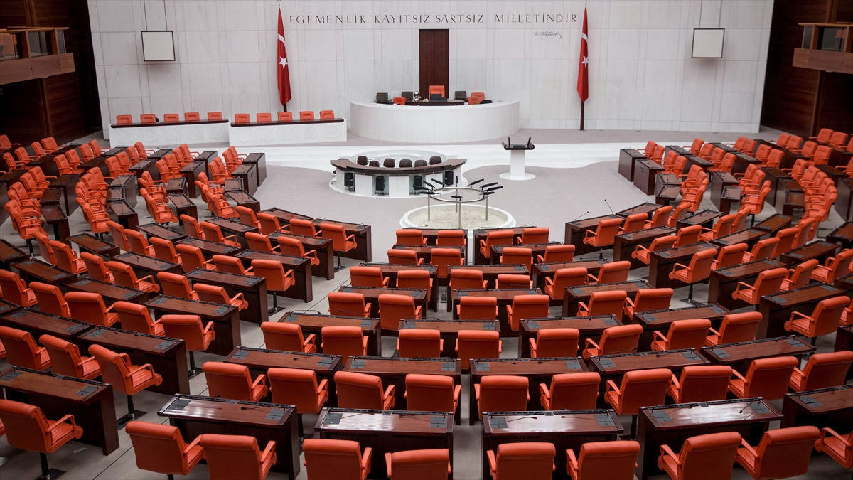 TBMM’de sandalye dağılımı değişti