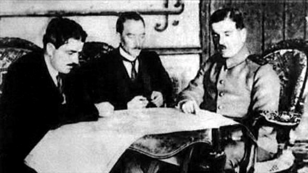 Türk milletinin esareti reddettiğini dünyaya ilan eden belge: Amasya Genelgesi