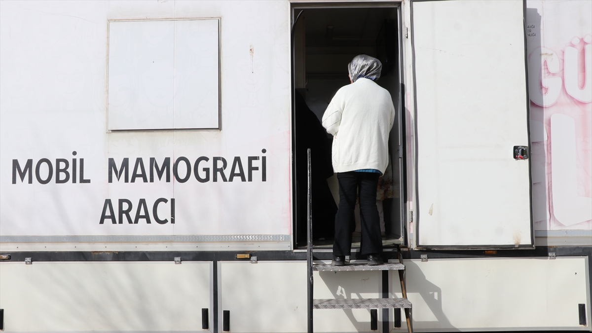 Türkiye’de kadın sağlığında bilinç artsa da hala istenilen seviyede değil Türkiye’de kadın sağlığında bilinç artsa da hala istenilen seviyede değil