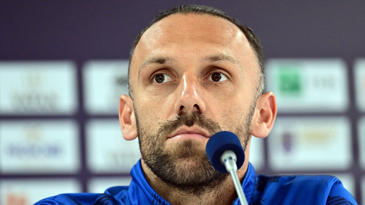 Vedat Muric, tekrar Fenerbahçe’de forma giymenin gururunu yaşıyor