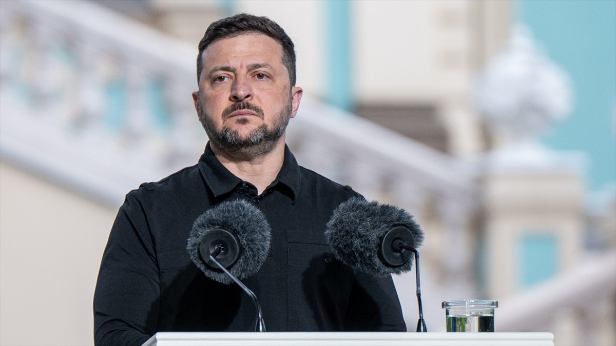 Zelenskiy: Ankara’daki NATO zirvesine hazırlanıyoruz, birçok ikili formatta görüşmelerimiz olacak