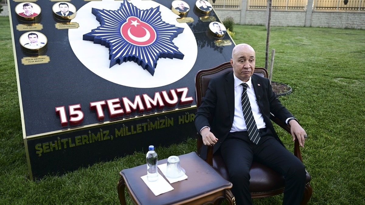 15 Temmuz gazisi Turgut Aslan’dan gençlere “FETÖ” uyarısı 15 Temmuz gazisi Turgut Aslan’dan gençlere “FETÖ” uyarısı