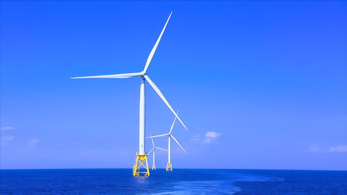 AB’den Fransa’nın 63 milyar avroluk deniz üstü rüzgar enerjisi destek planına onay