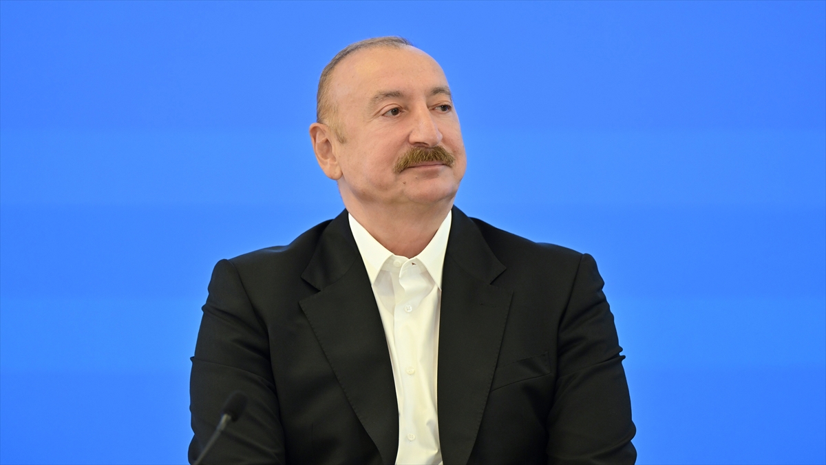 Azerbaycan Cumhurbaşkanı Aliyev: Türkiye ile Azerbaycan arasındaki ilişki örnek alınması gereken bir modeldir Azerbaycan Cumhurbaşkanı Aliyev: Türkiye ile Azerbaycan arasındaki ilişki örnek alınması gereken bir modeldir
