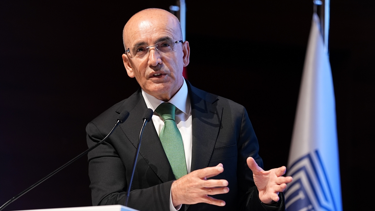 Bakan Şimşek, reel sektörün finansmana erişimini güçlendirecek yeni destek programını değerlendirdi Bakan Şimşek, reel sektörün finansmana erişimini güçlendirecek yeni destek programını değerlendirdi