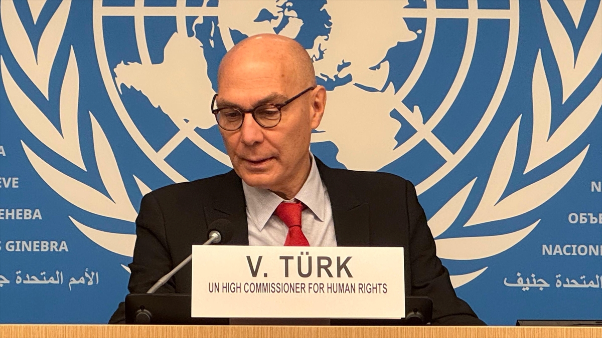 BM Komiseri Türk, yapay zekanın insanlara hizmet etmesini sağlamayı görev edindiklerini söyledi BM Komiseri Türk, yapay zekanın insanlara hizmet etmesini sağlamayı görev edindiklerini söyledi