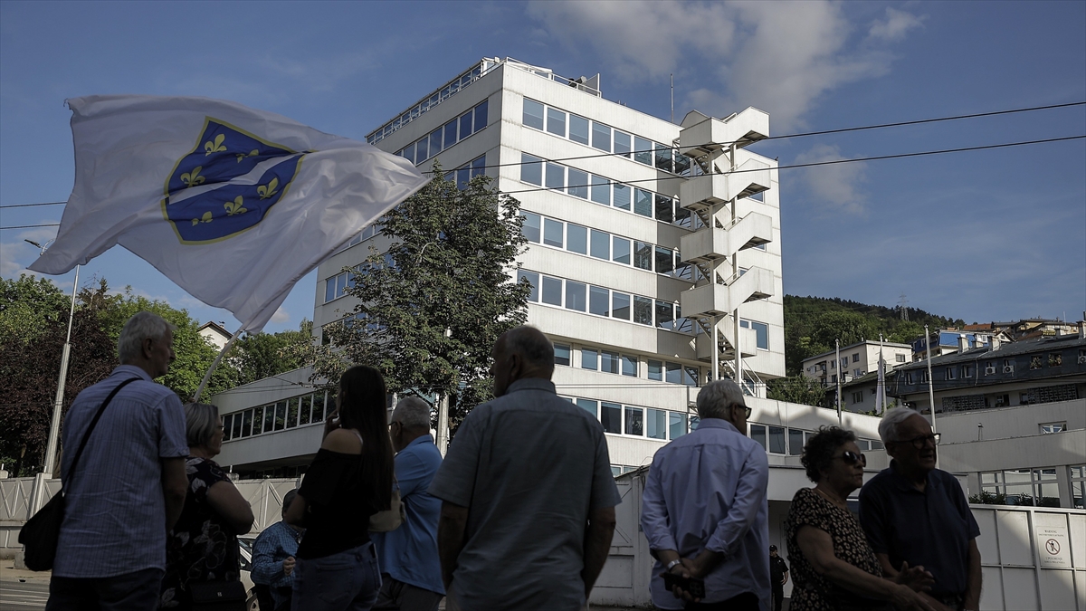 Bosna Hersek’in “belirlenemeyen” yüksek temsilcisi ABD ve AB arasında görüş ayrılığına neden oldu Bosna Hersek’in “belirlenemeyen” yüksek temsilcisi ABD ve AB arasında görüş ayrılığına neden oldu
