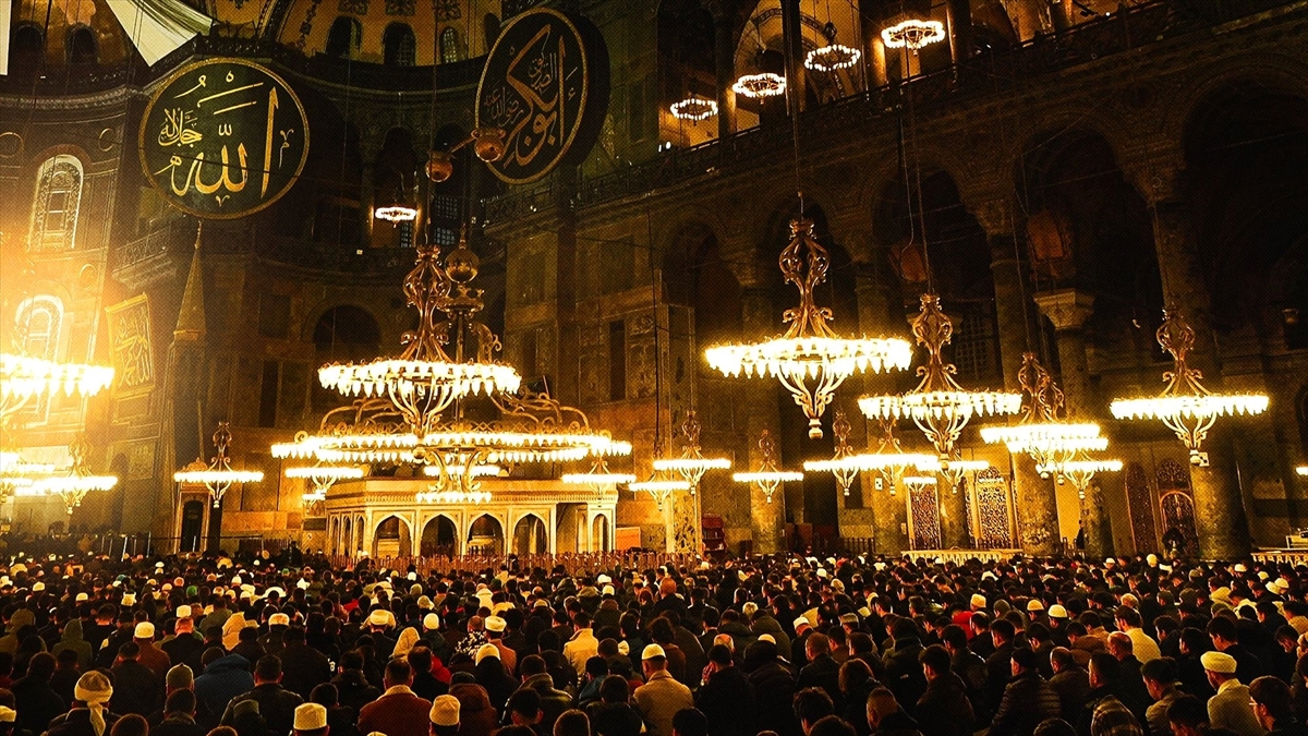 Cumhurbaşkanı Erdoğan’dan Ayasofya paylaşımı