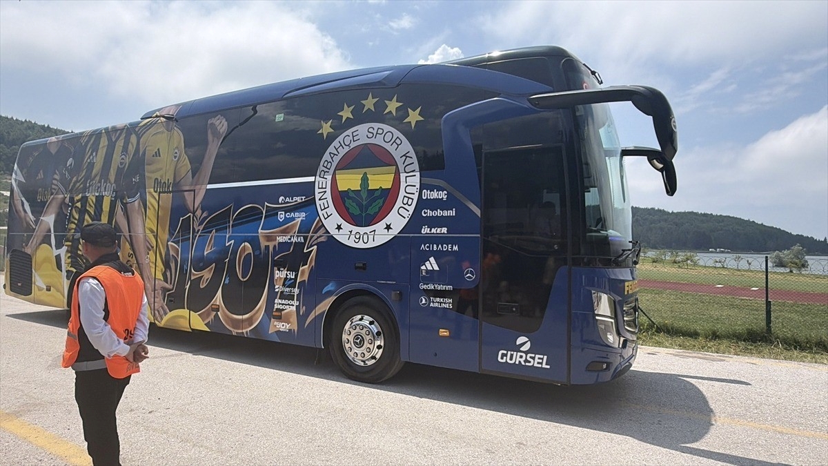 Fenerbahçe, Düzce’deki ilk etap kamp çalışmalarını tamamladı Fenerbahçe, Düzce’deki ilk etap kamp çalışmalarını tamamladı