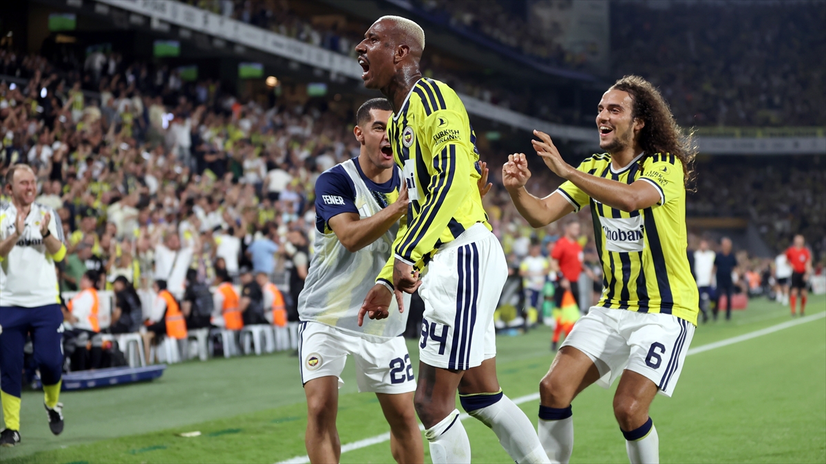 Fenerbahçe’nin Sturm Graz ile yapacağı ilk maçı İngiliz hakem Chris Kavanagh yönetecek