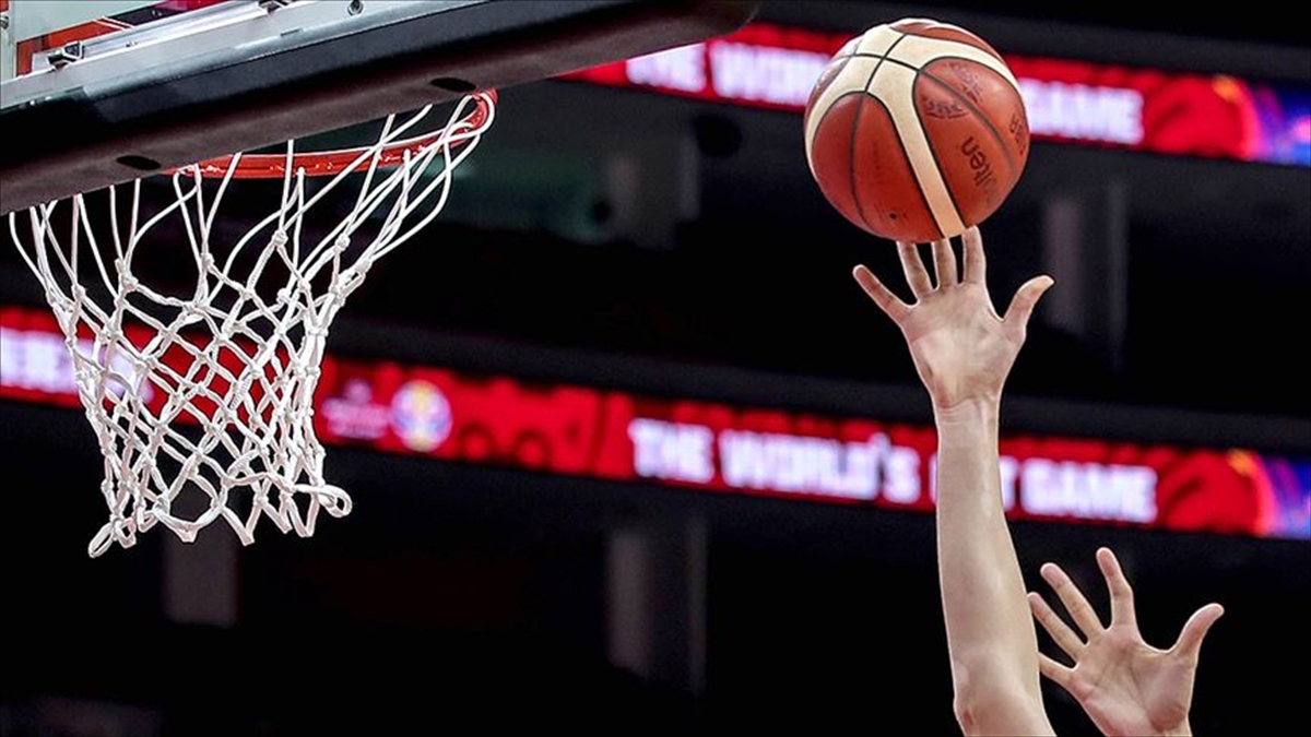 FIBA, basketbolda kural değişikliklerine gitti FIBA, basketbolda kural değişikliklerine gitti