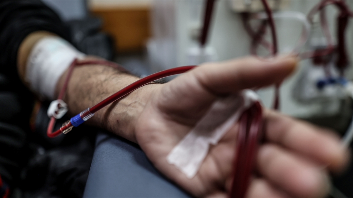 İsrail’in Gazze’deki soykırımının 1000. gününde hastalar tedaviye ulaşamadığı için hayatını kaybediyor İsrail’in Gazze’deki soykırımının 1000. gününde hastalar tedaviye ulaşamadığı için hayatını kaybediyor