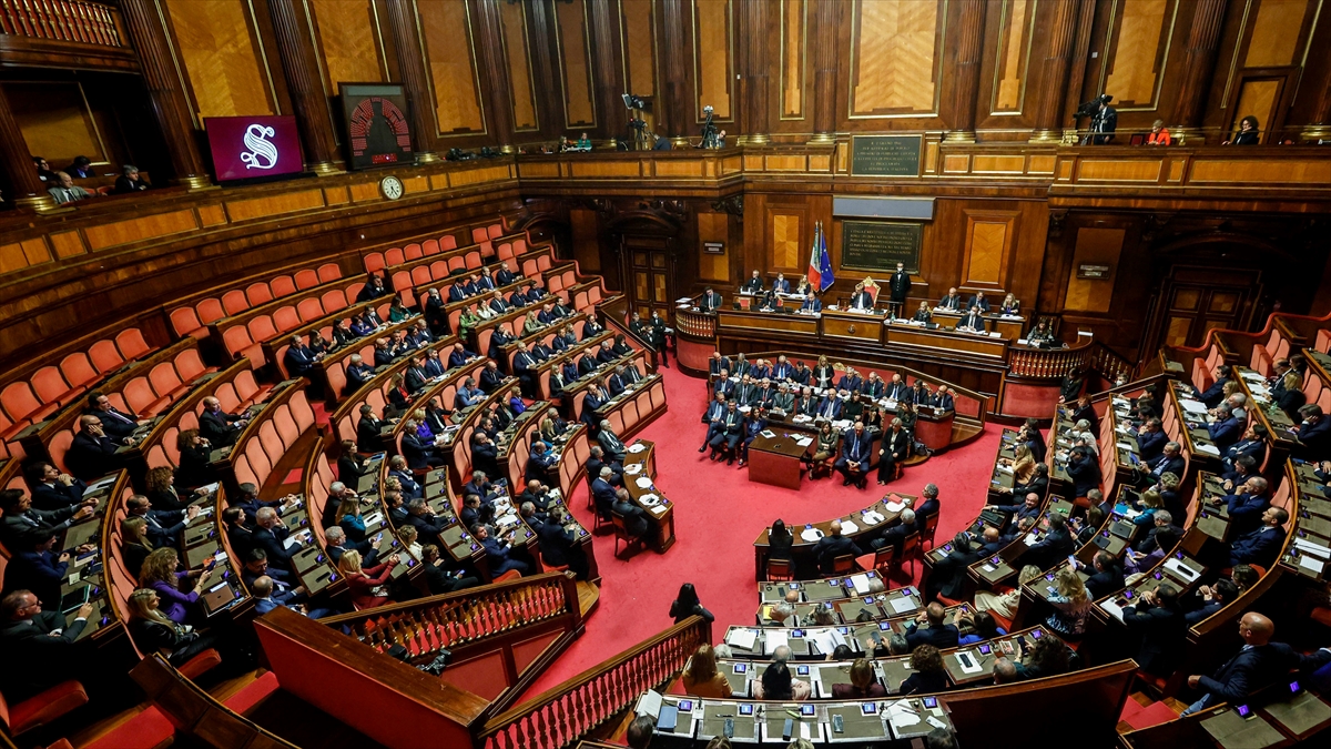 İtalya’da Meloni hükümetinin hazırladığı seçim yasası reformu parlamentodan ilk onayı aldı