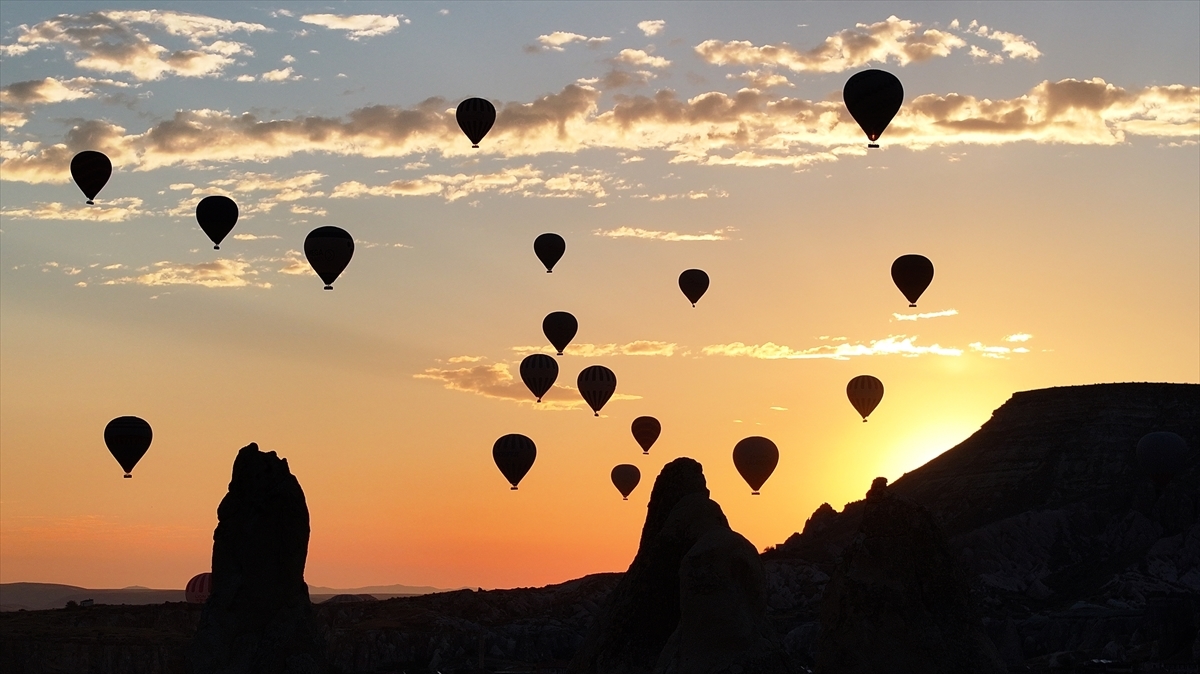 Kapadokya’da balon turizmi için uçuş ağının genişletilmesi planlanıyor Kapadokya’da balon turizmi için uçuş ağının genişletilmesi planlanıyor