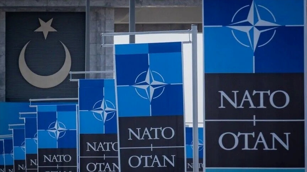 NATO Zirvesi 22 yıl sonra yeniden Türkiye’de NATO Zirvesi 22 yıl sonra yeniden Türkiye’de