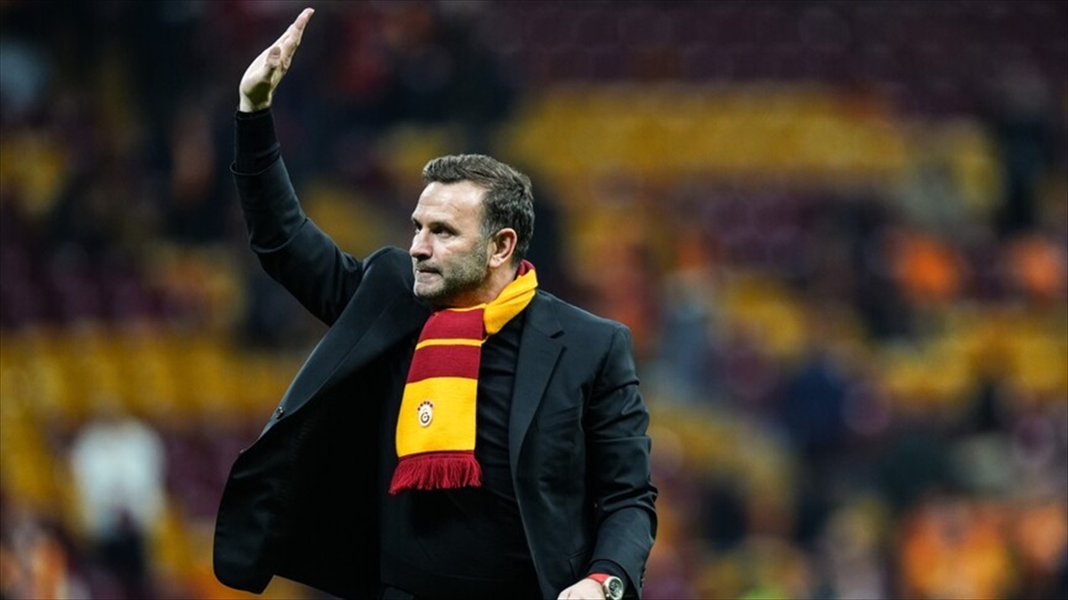 Okan Buruk, Galatasaray’da tek dönemde en uzun süre görevde kalan teknik direktör Okan Buruk, Galatasaray’da tek dönemde en uzun süre görevde kalan teknik direktör