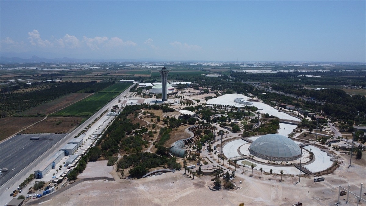 Turizm kenti Antalya “COP31 Liderler Zirvesi”ne hazırlanıyor Turizm kenti Antalya “COP31 Liderler Zirvesi”ne hazırlanıyor