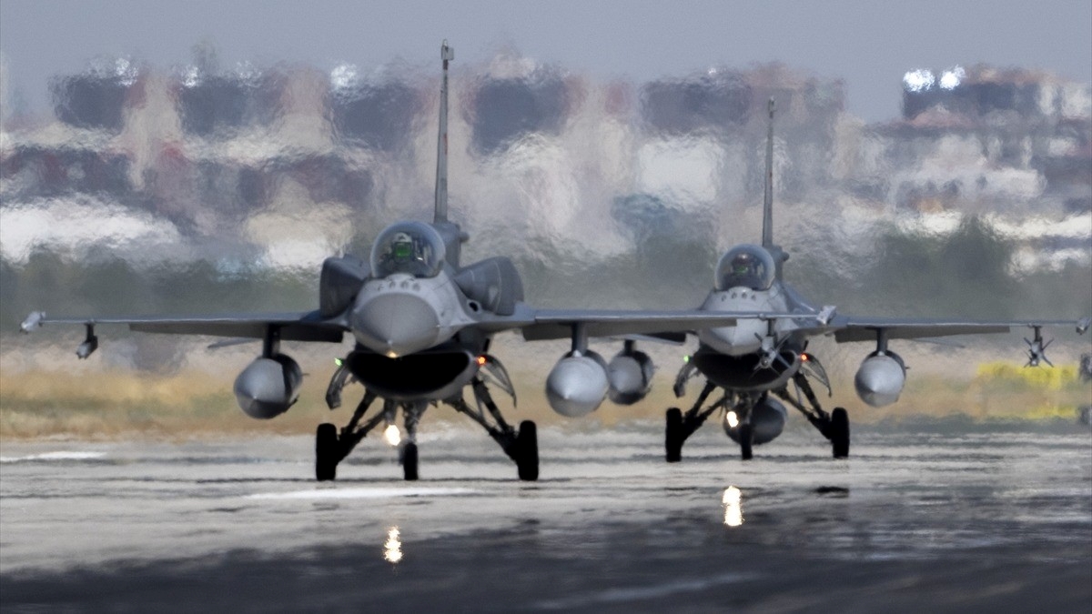Türk F-16’ları Baltık semalarında 7/24 alarm görevinde olacak Türk F-16’ları Baltık semalarında 7/24 alarm görevinde olacak