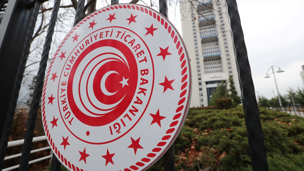 Yılın ilk yarısında 57 ülkeyle ticari diplomasi atağı Yılın ilk yarısında 57 ülkeyle ticari diplomasi atağı
