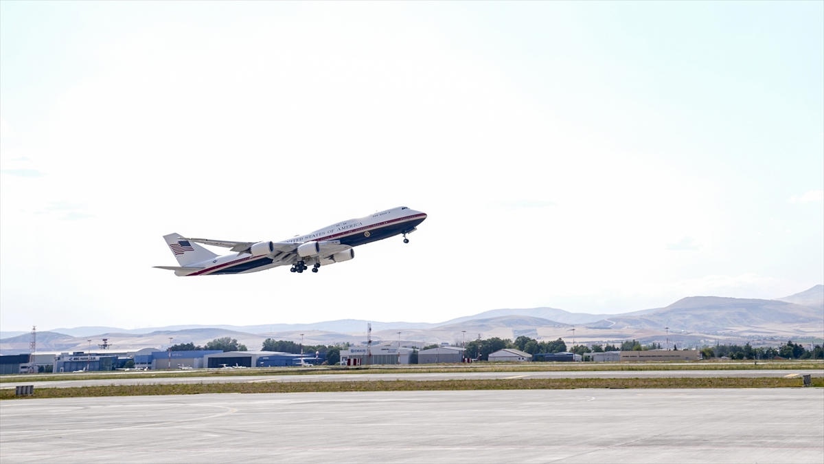 Zirve kapsamında Ankara havalimanlarında 145 uçuş gerçekleşti