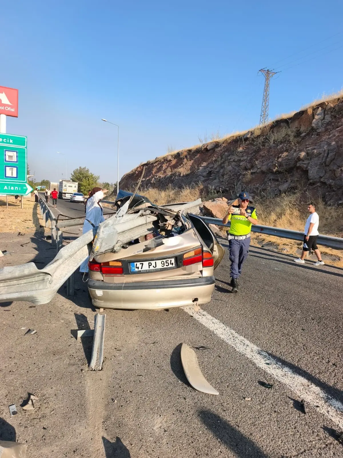 Şanlıurfa’da korkunç kaza! 1 ölü 1 ağır yaralı…