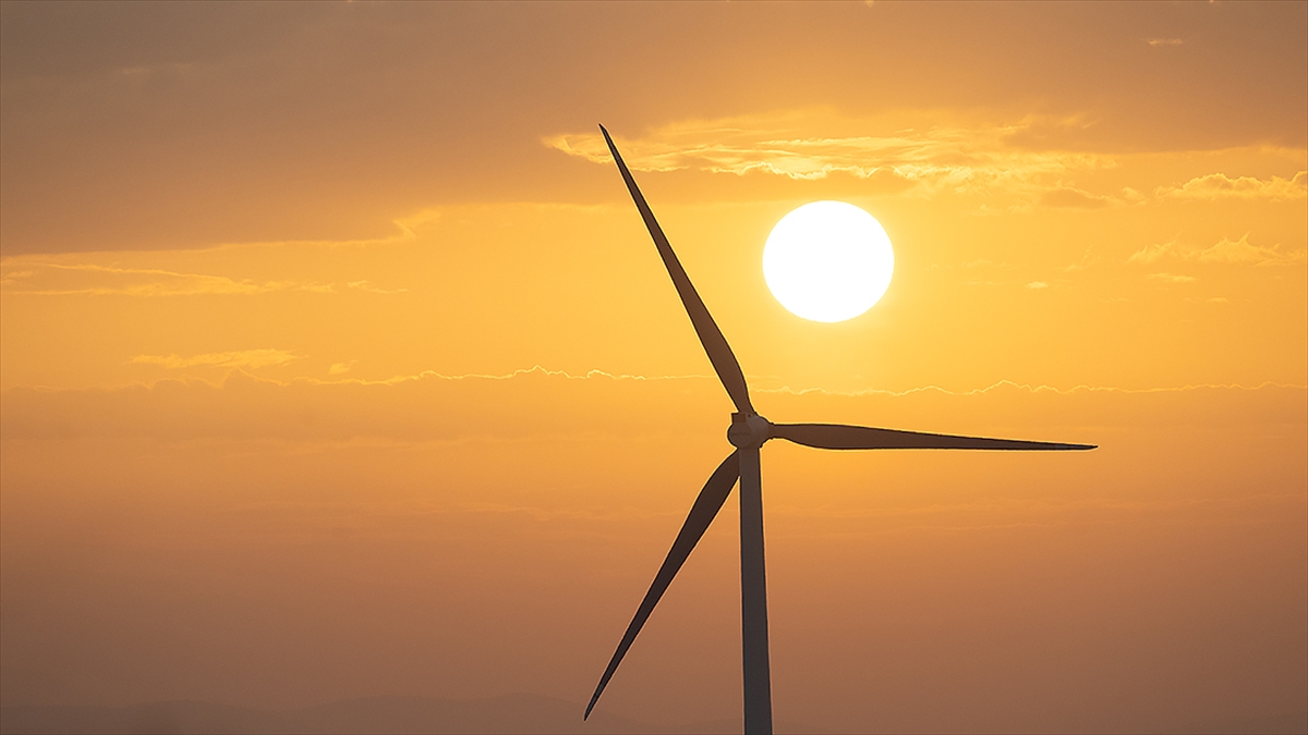 Avrupa elektrik sistemi güneş tutulmasında 9,7 gigavatlık üretim düşüşüne hazırlanıyor Avrupa elektrik sistemi güneş tutulmasında 9,7 gigavatlık üretim düşüşüne hazırlanıyor