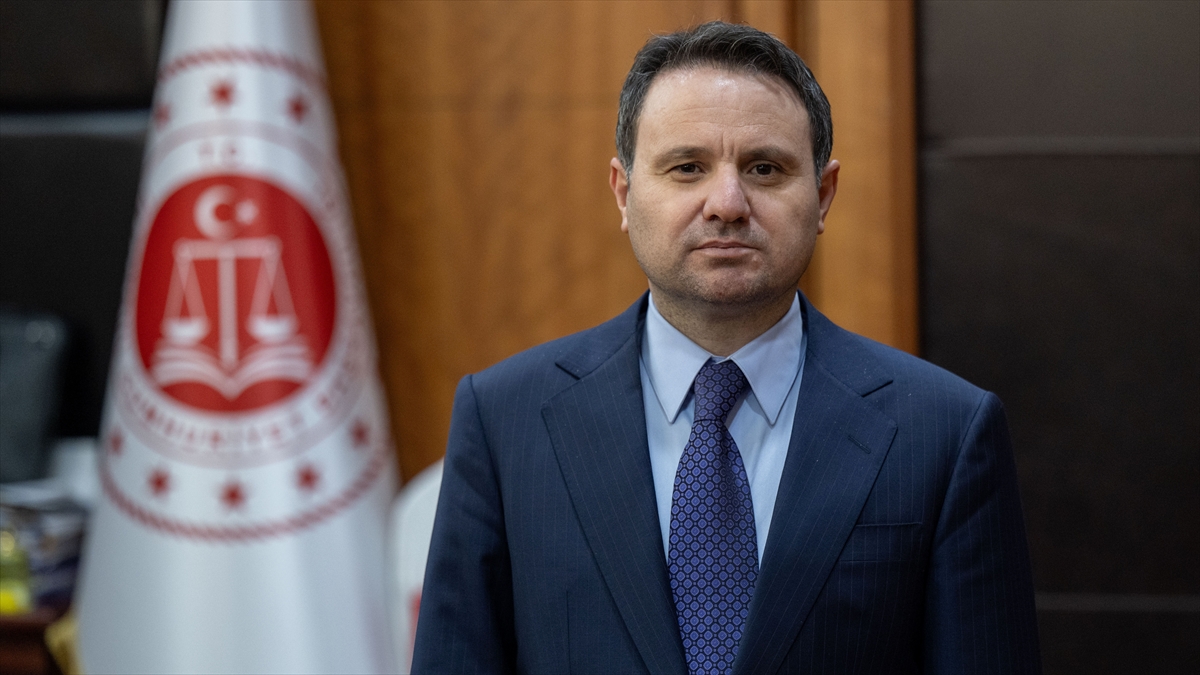 Bakan Gürlek’ten hakim ve cumhuriyet savcıları hakkında esasa ilişkin alınan kararlarla ilgili açıklama Bakan Gürlek’ten hakim ve cumhuriyet savcıları hakkında esasa ilişkin alınan kararlarla ilgili açıklama