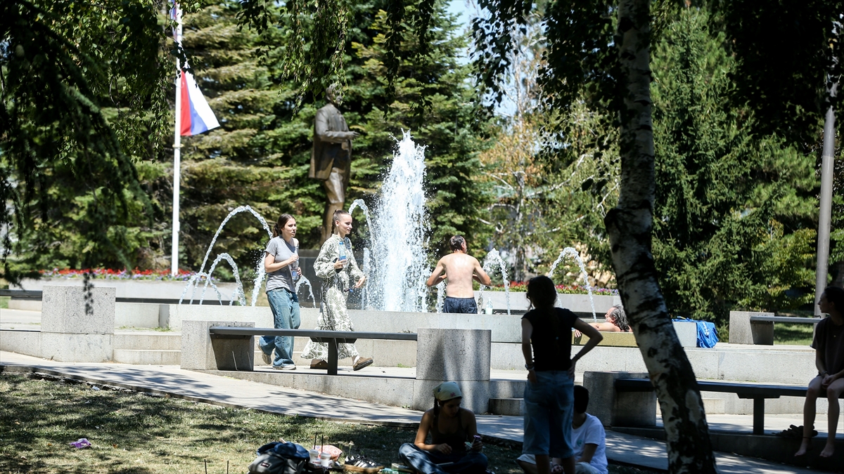 Balkan ülkeleri Sırbistan ve Hırvatistan’da, yeni bir sıcak hava dalgası etkili oluyor