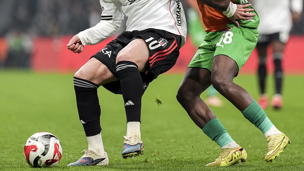 Beşiktaş, Süper Lig’in 2. haftasında yarın Alanyaspor’a konuk olacak Beşiktaş, Süper Lig’in 2. haftasında yarın Alanyaspor’a konuk olacak
