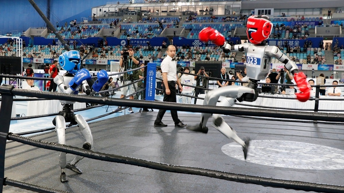 Çin’de Dünya İnsansı Robot Oyunları’nın final müsabakaları yapıldı Çin’de Dünya İnsansı Robot Oyunları’nın final müsabakaları yapıldı