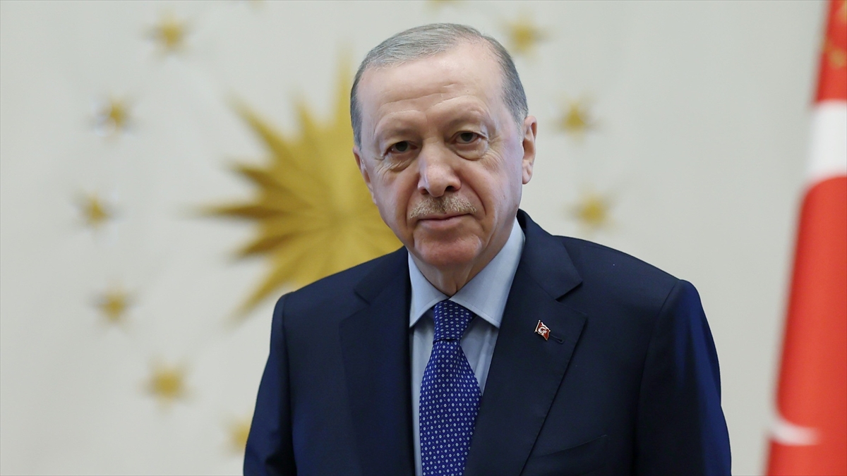 Cumhurbaşkanı Erdoğan: Türkiye kendi hedeflerini belirleyen bir ülkeye dönüştü Cumhurbaşkanı Erdoğan: Türkiye kendi hedeflerini belirleyen bir ülkeye dönüştü