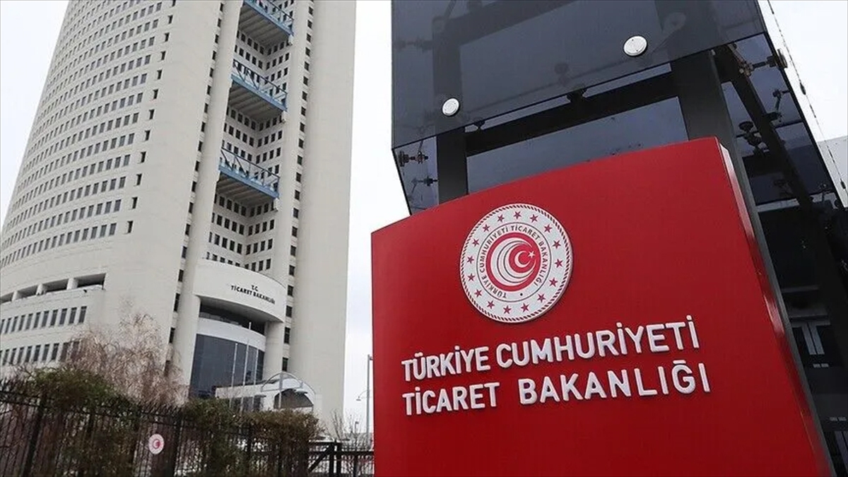 Dış ticaret mevzuatına aykırı davranan firmalara yönelik 7 ayda 8,9 milyar lira ek tahakkuk ve ceza kararı Dış ticaret mevzuatına aykırı davranan firmalara yönelik 7 ayda 8,9 milyar lira ek tahakkuk ve ceza kararı