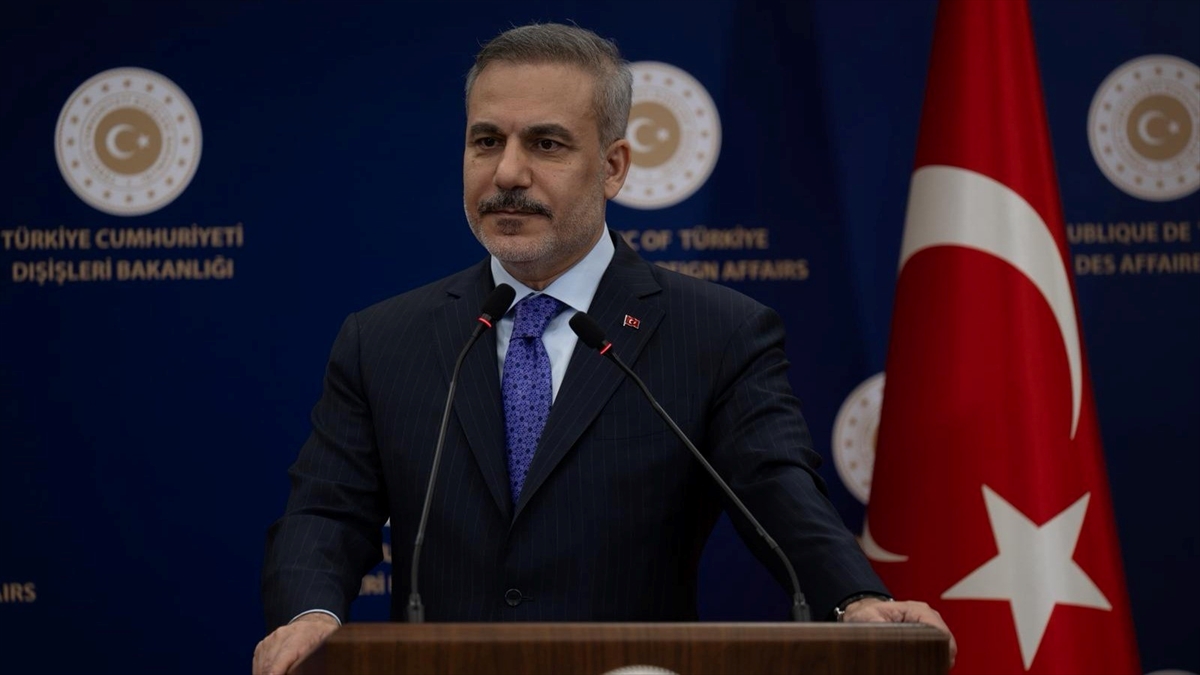 Dışişleri Bakanı Fidan, Mısır ve Suudi Arabistanlı mevkidaşlarıyla telefonda görüştü Dışişleri Bakanı Fidan, Mısır ve Suudi Arabistanlı mevkidaşlarıyla telefonda görüştü