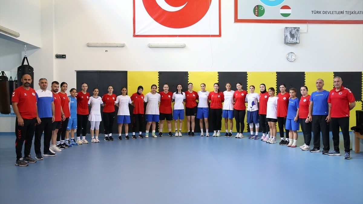 Genç milli kadın boksörlerin “Sırbistan planı”