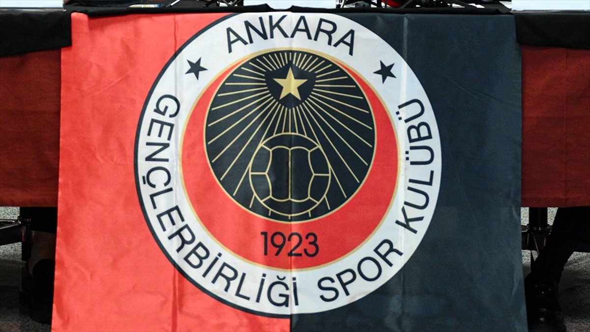 Gençlerbirliği’nden FIFA’nın transfer yasağı kararına ilişkin açıklama Gençlerbirliği’nden FIFA’nın transfer yasağı kararına ilişkin açıklama