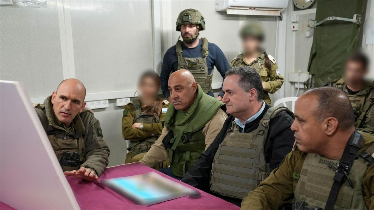 İsrail’de Savunma Bakanı ile ordu komuta kademesi arasında görevden alma krizi
